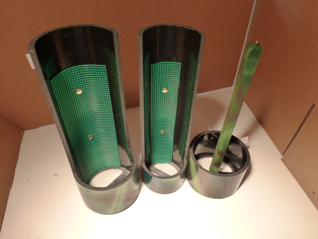 Chameleon feeder on sale cup
