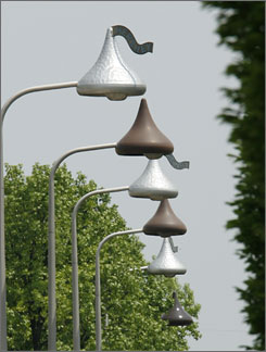 2012_07_25 (Hershey Street Lights).jpg