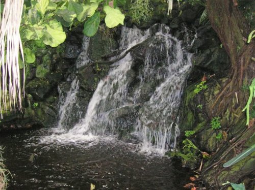 waterfall1.jpg