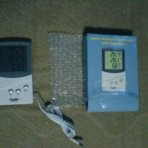 Indoor,Outdoor Thermometer with Hygrometer