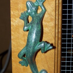 Rainforest lizard door handle