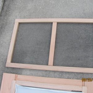 Top with aluminum screen.