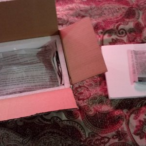 Packaging with heat pad