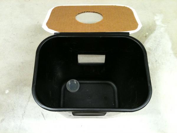 Cricket keeper (Gut loading Bin) - This is the inside.