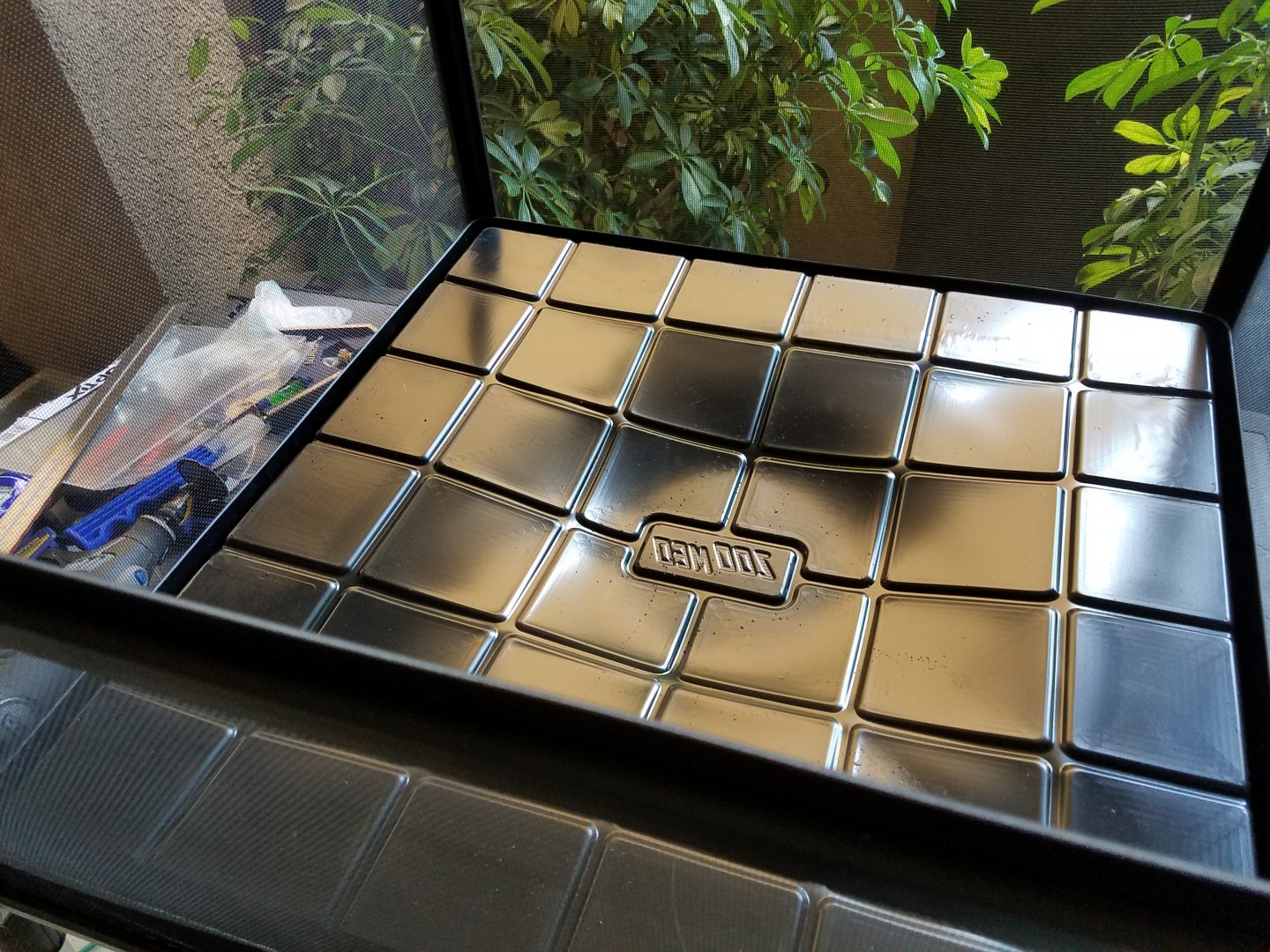 chameleon cage drainage tray