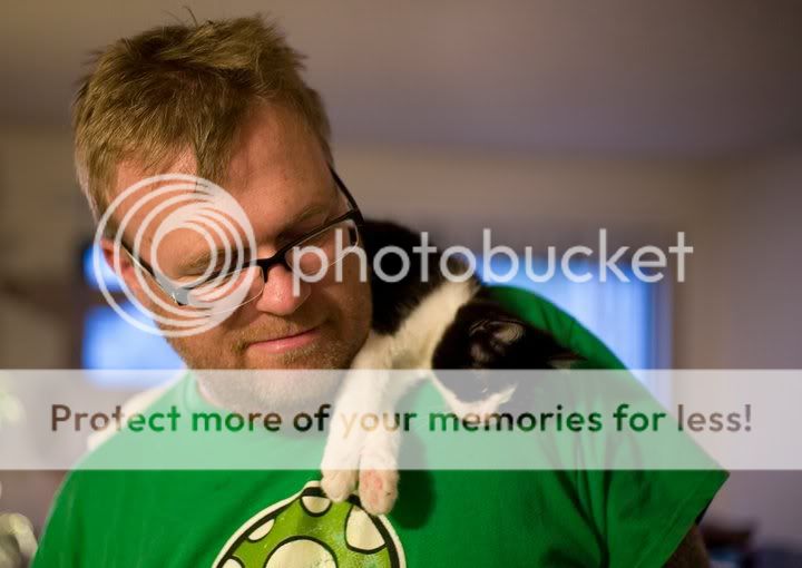 62062_155857434437621_100000400976932_360025_4635854_n.jpg